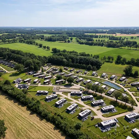 ホリデーパーク Hofparken Wiltershaar ウィンタースウェイク